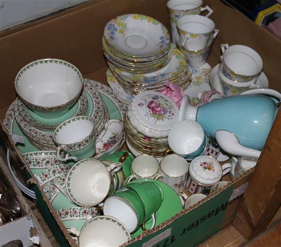 Quantity of tea and coffee wares and a Royal Worcester part tea set
